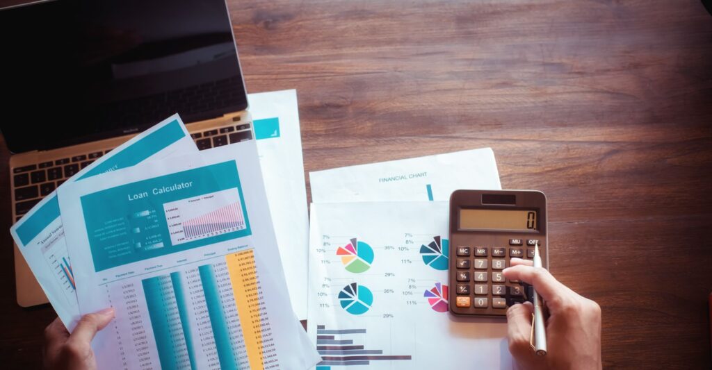 Calculator and expenses.